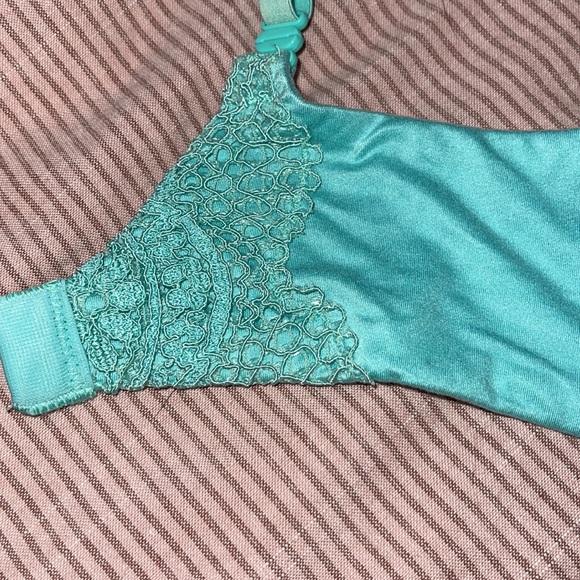 Victoria’s Secret Aqua Lace Multi-way Padded Bra - Picture 3 of 6
